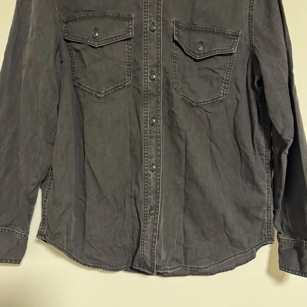 Madewell Lived In Washed Black Button Down Shirt - Picture 5 of 9